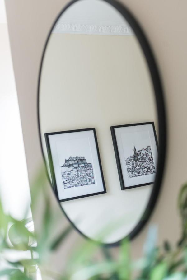 Bright And Modern 2 Bed Apartment เอดินบะระ ภายนอก รูปภาพ